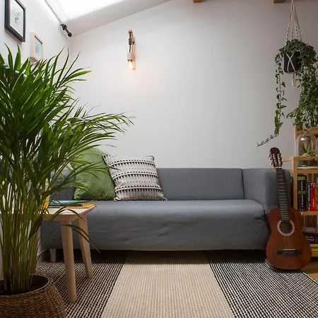 Ocean Garden Surf Bed & Breakfast